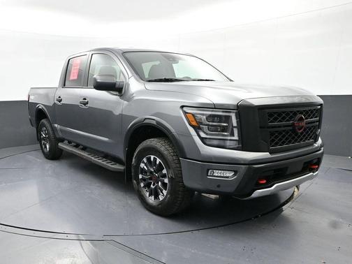 2024 Nissan Titan PRO-4X