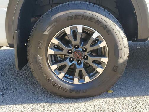 2024 Nissan Titan PRO-4X