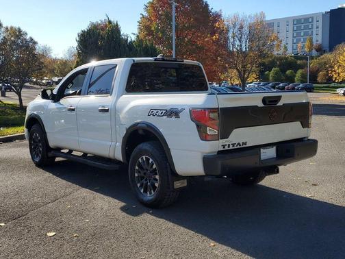 2024 Nissan Titan PRO-4X