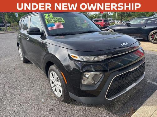 Cherry Black 2022 Kia Soul LX