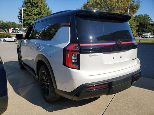 2025 Nissan Armada PRO-4X 4WD