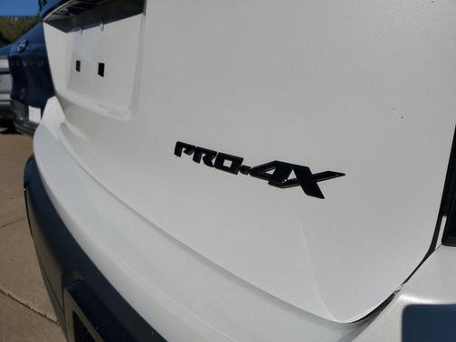 2025 Nissan Armada PRO-4X 4WD