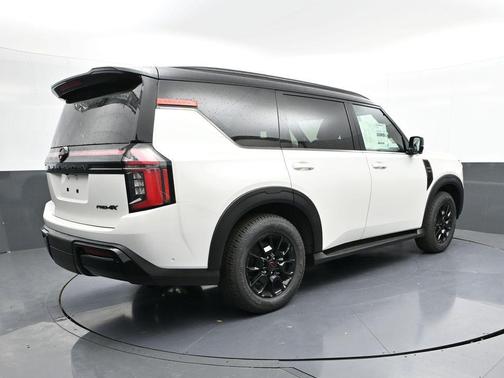 2025 Nissan Armada PRO-4X 4WD