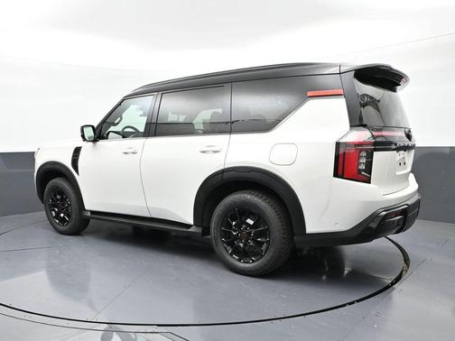 2025 Nissan Armada PRO-4X 4WD