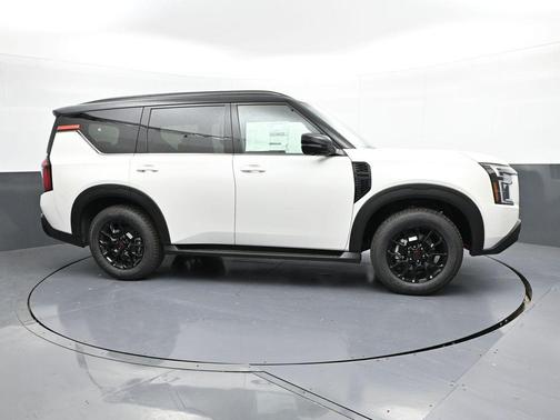 2025 Nissan Armada PRO-4X 4WD