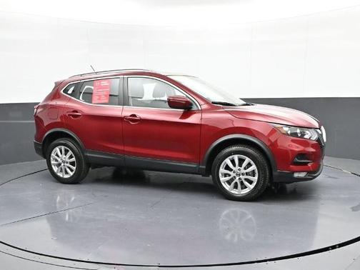2022 Nissan Rogue Sport SV