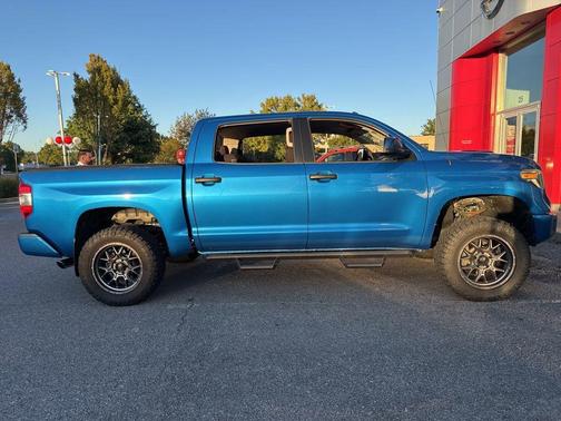 2018 Toyota Tundra SR5