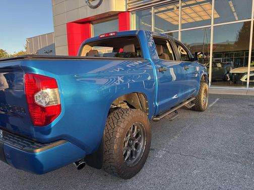 2018 Toyota Tundra SR5