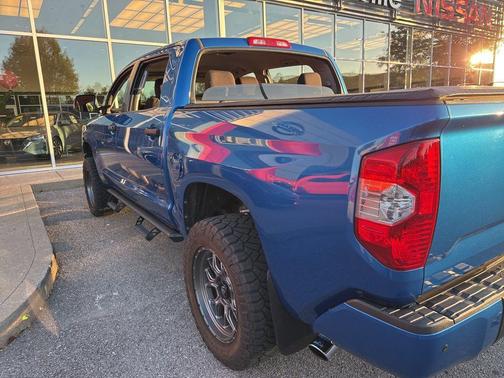 2018 Toyota Tundra SR5