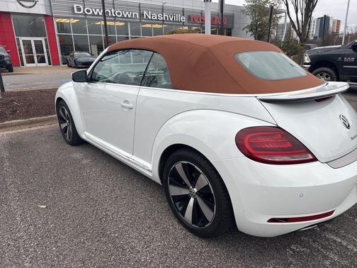 2019 Volkswagen Beetle 2.0T SE