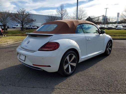 2019 Volkswagen Beetle 2.0T SE