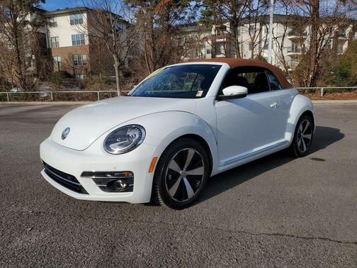 2019 Volkswagen Beetle 2.0T SE