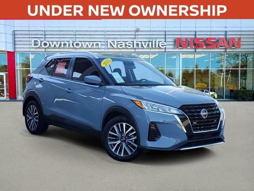 Boulder Gray Pearl 2022 Nissan Kicks SV