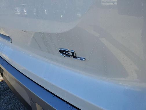 2025 Nissan Pathfinder SL FWD