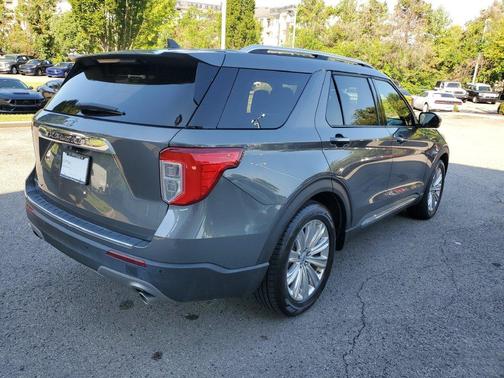 Gray Metallic 2023 Ford Explorer Limited