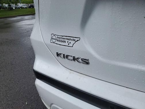 Fresh Powder 2024 Nissan Kicks S