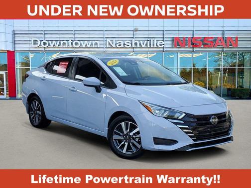 Gray Sky Pearl 2023 Nissan Versa 1.6 SV