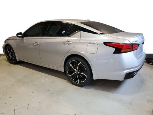 2025 Nissan Altima SR FWD