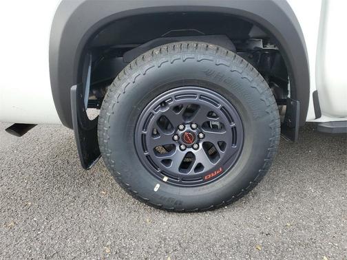 2025 Nissan Frontier PRO-X
