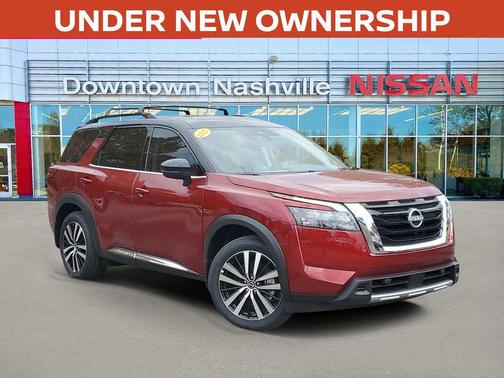 2025 Nissan Pathfinder Platinum FWD