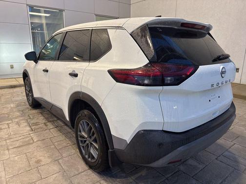 2022 Nissan Rogue S