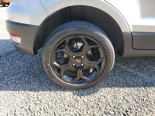 Moondust Silver Metallic 2021 Ford EcoSport SES
