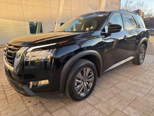 2024 Nissan Pathfinder SV 4WD