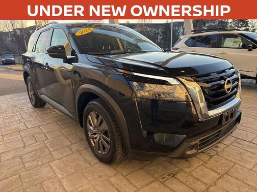 2024 Nissan Pathfinder SV 4WD