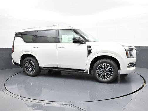 2025 Nissan Armada Platinum 2WD