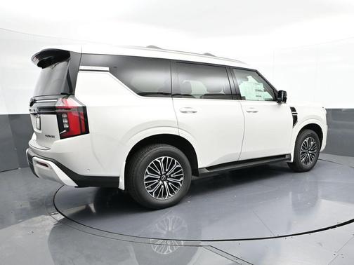 2025 Nissan Armada Platinum 2WD