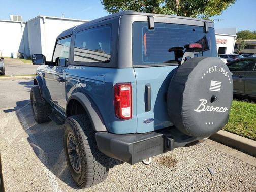 2023 Ford Bronco Base
