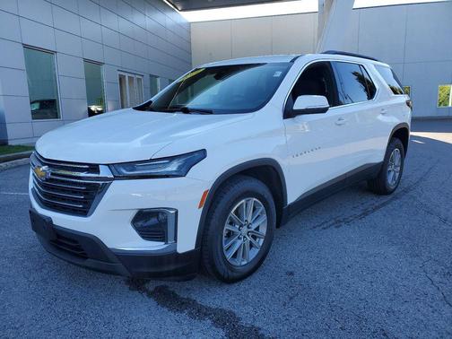 2022 Chevrolet Traverse LT Cloth