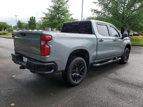 Sterling Gray Metallic 2024 Chevrolet Silverado 1500 LT Trail Boss