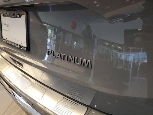 2025 Nissan Rogue Platinum