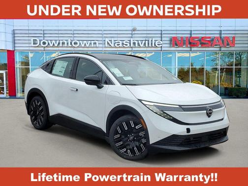 White Pearl 2026 Nissan Leaf PLATINUM+