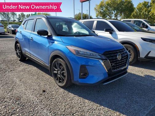2021 Nissan Kicks SR
