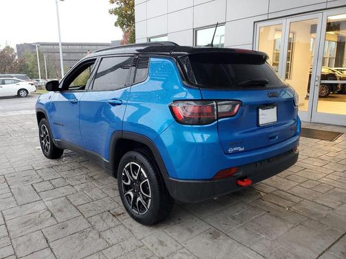 2025 Jeep Compass Trailhawk