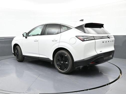 2025 Nissan Murano SV