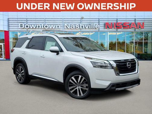 2025 Nissan Pathfinder Platinum 4WD