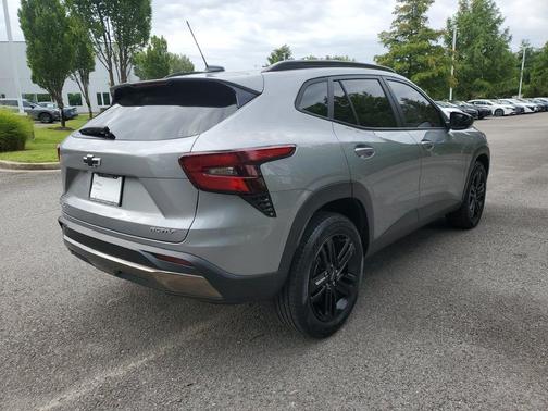 Sterling Gray Metallic 2024 Chevrolet Trax ACTIV