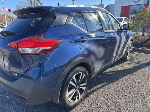 2019 Nissan Kicks SR