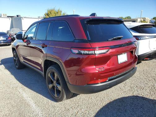 2023 Jeep Grand Cherokee Altitude