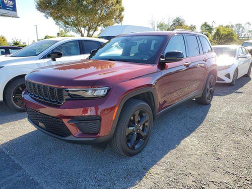 2023 Jeep Grand Cherokee Altitude