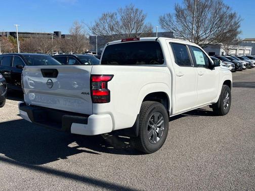 2025 Nissan Frontier SV