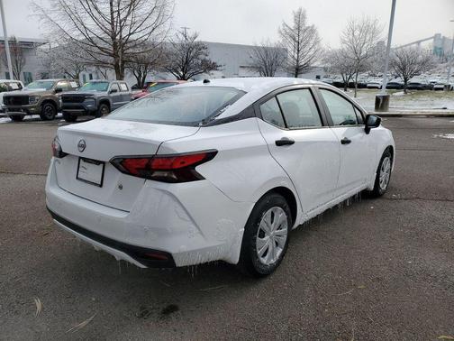 2025 Nissan Versa 1.6 S