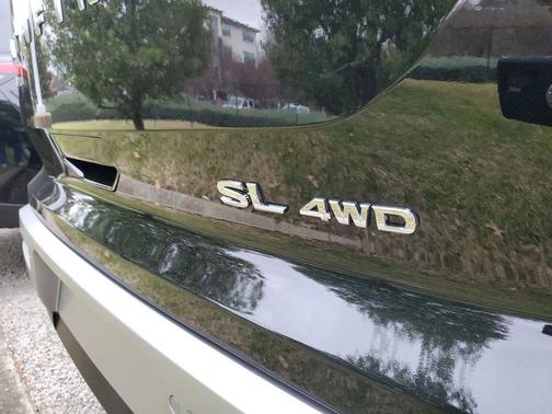 2025 Nissan Pathfinder SL 4WD