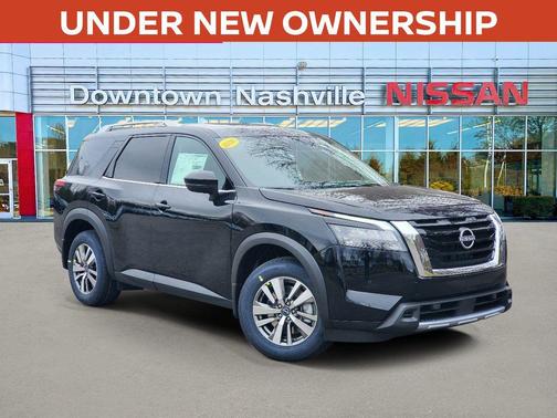 2025 Nissan Pathfinder SL 4WD