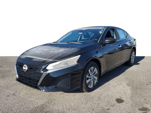 2025 Nissan Altima S FWD