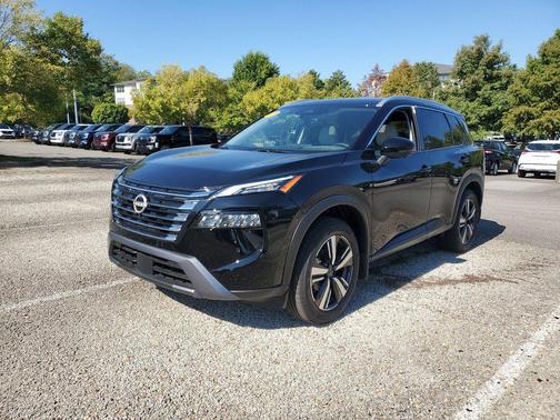 2025 Nissan Rogue SL