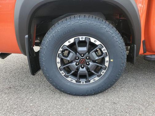 2025 Nissan Frontier PRO-X